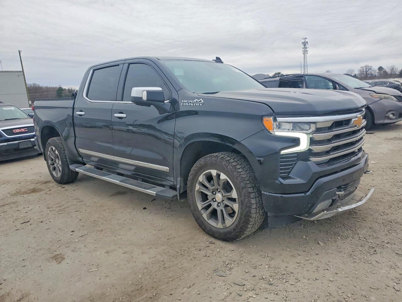 2024 CHEVROLET SILVERADO K1500 HIGH COUNTRY photo 4