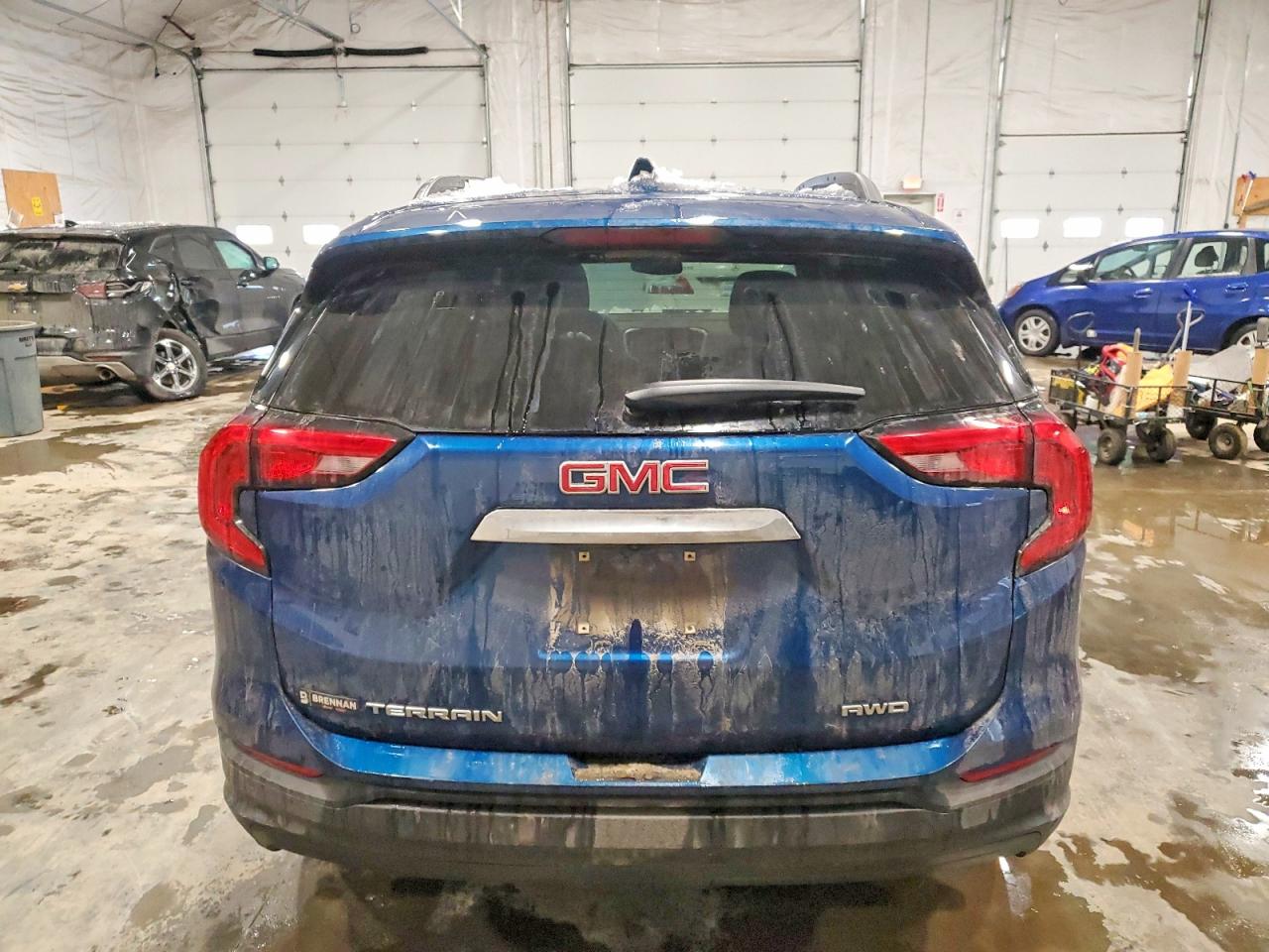 2020 GMC TERRAIN SLE photo 6