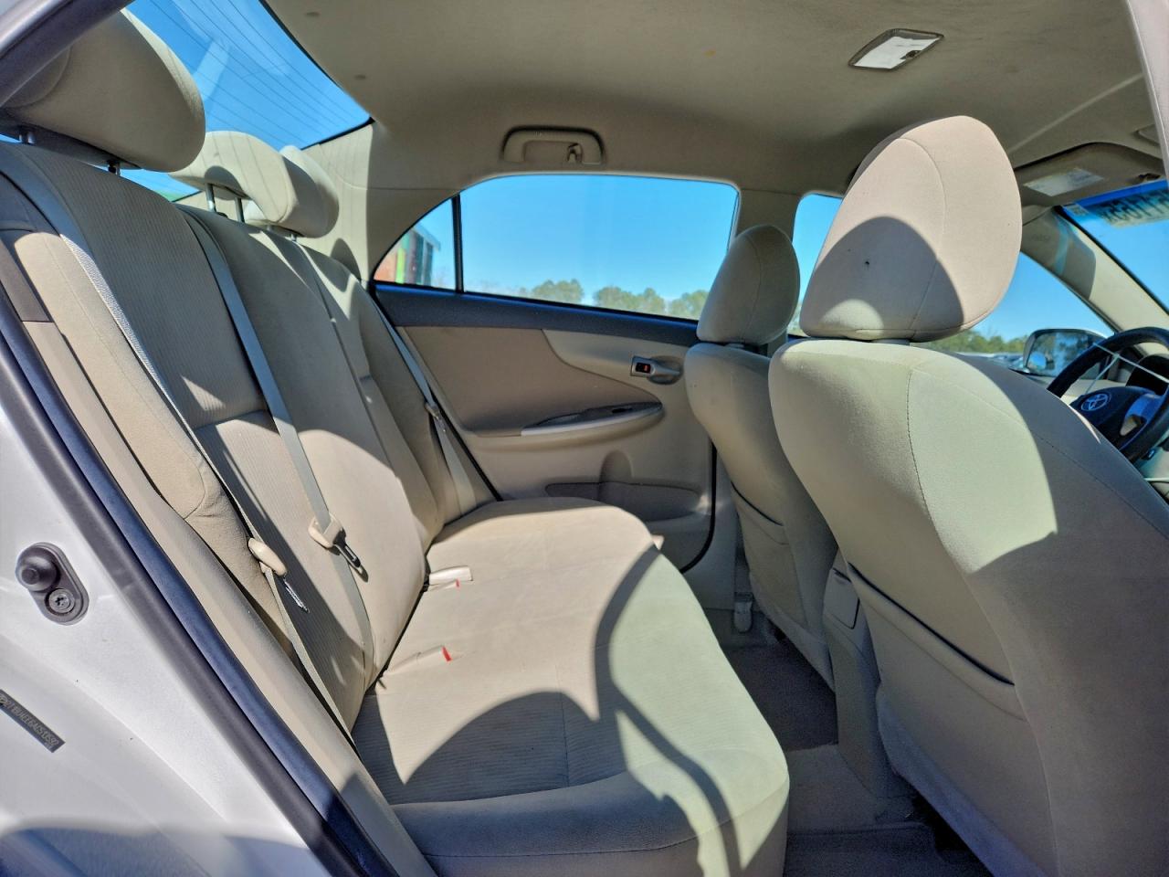2010 TOYOTA COROLLA BASE photo 10