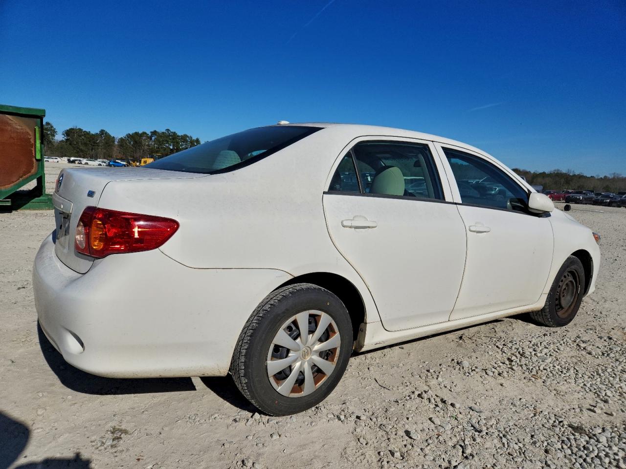 2010 TOYOTA COROLLA BASE photo 3