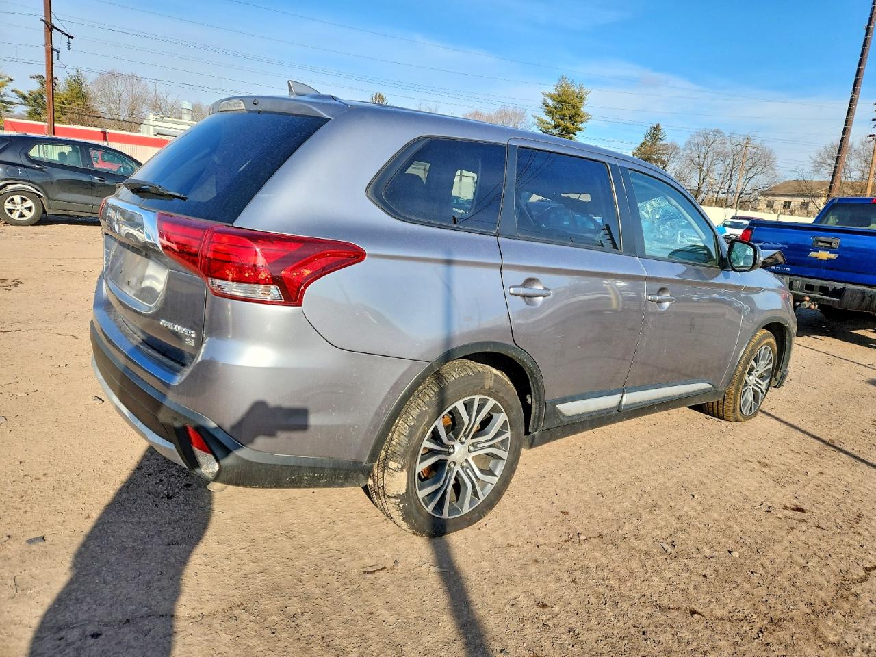 2017 MITSUBISHI OUTLANDER SE photo 3