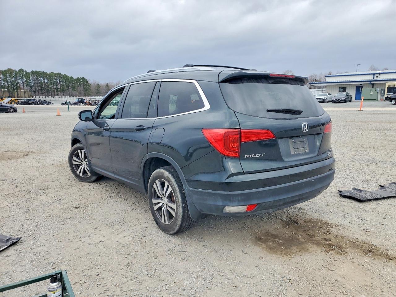 2016 HONDA PILOT EXL photo 2