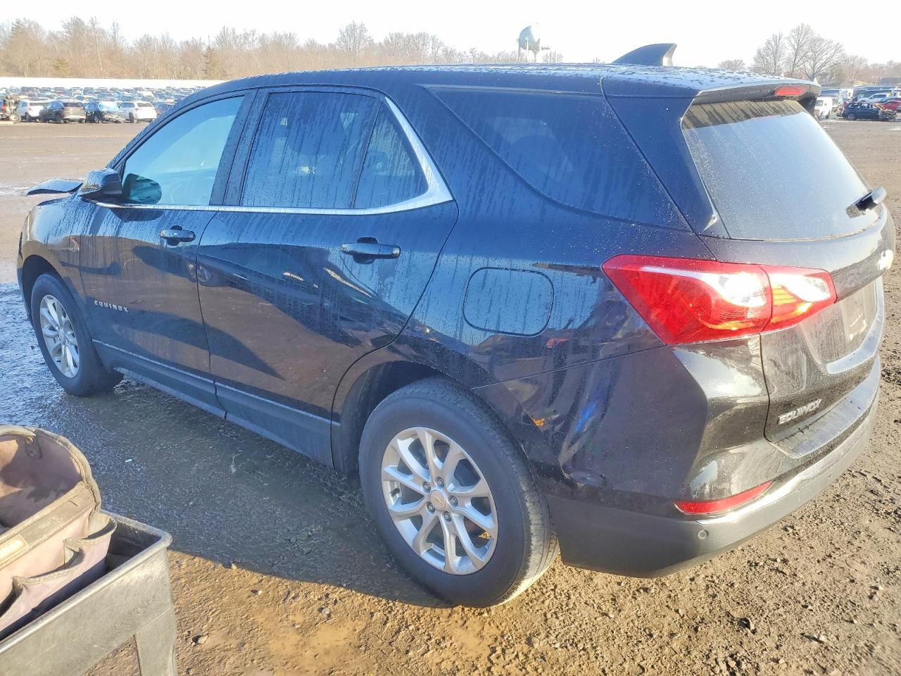 2021 CHEVROLET EQUINOX LT photo 2