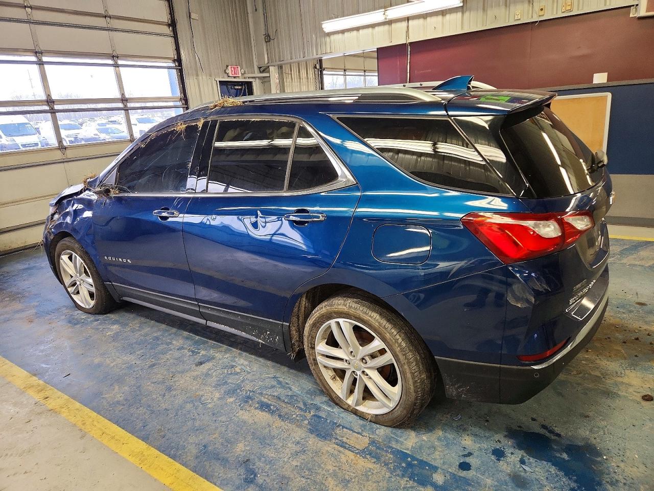 2020 CHEVROLET EQUINOX PREMIER photo 2
