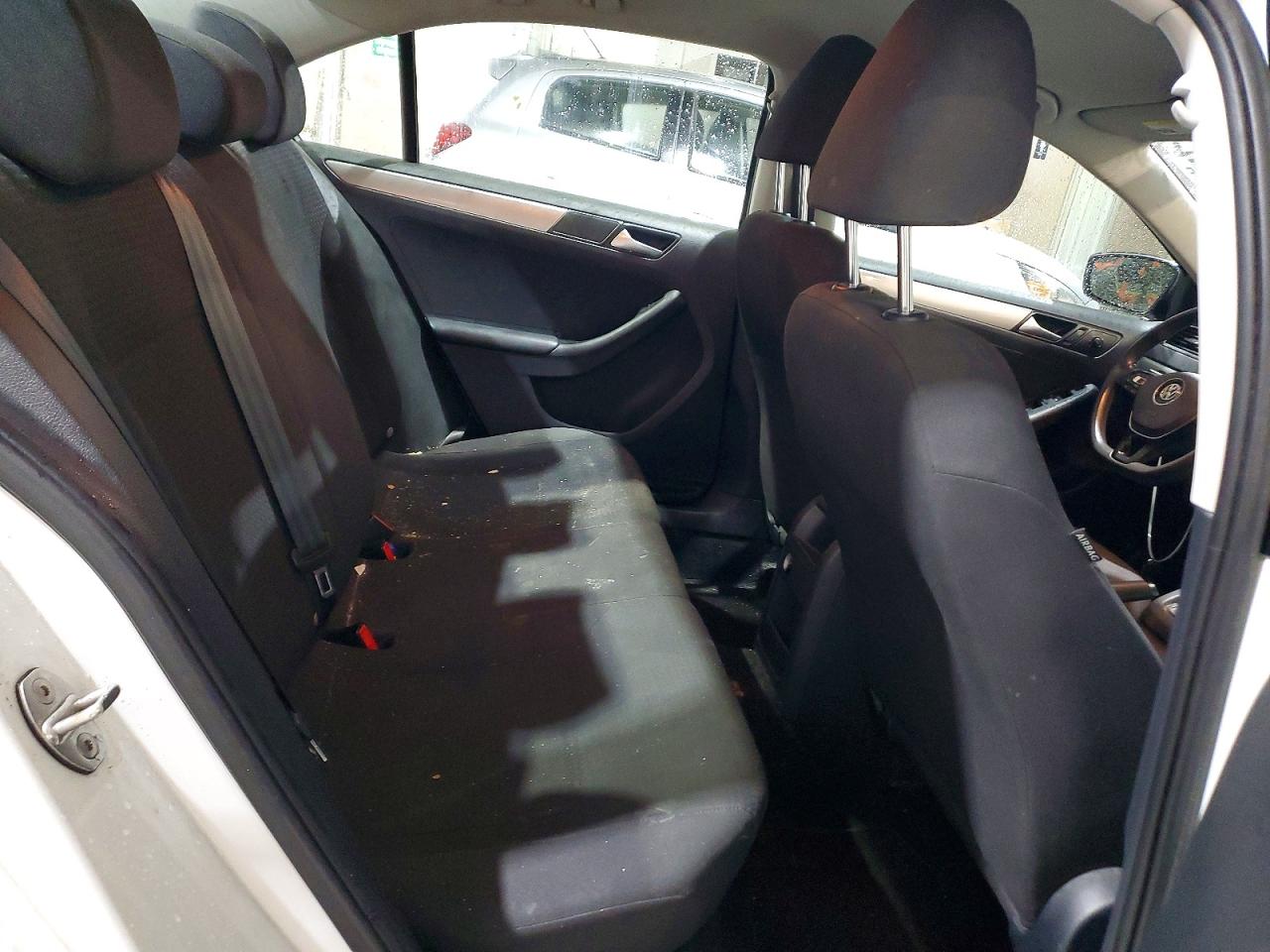 2016 VOLKSWAGEN JETTA SE photo 28
