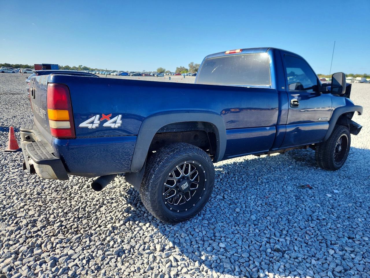 2002 CHEVROLET SILVERADO K2500 HEAVY DUTY photo 3