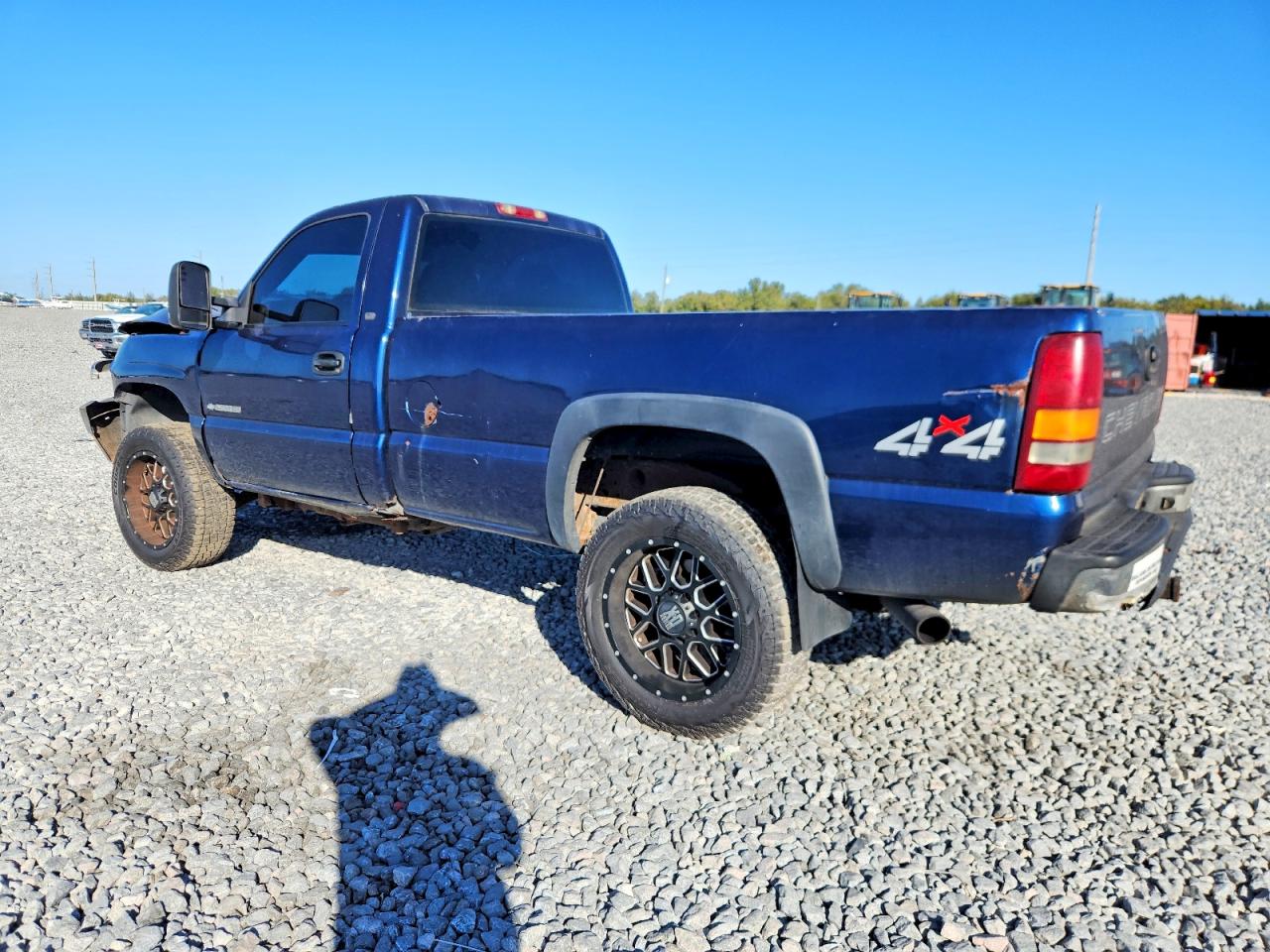 2002 CHEVROLET SILVERADO K2500 HEAVY DUTY photo 2