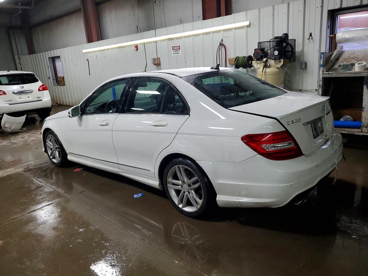 2014 MERCEDES-BENZ C 300 4MATIC photo 2