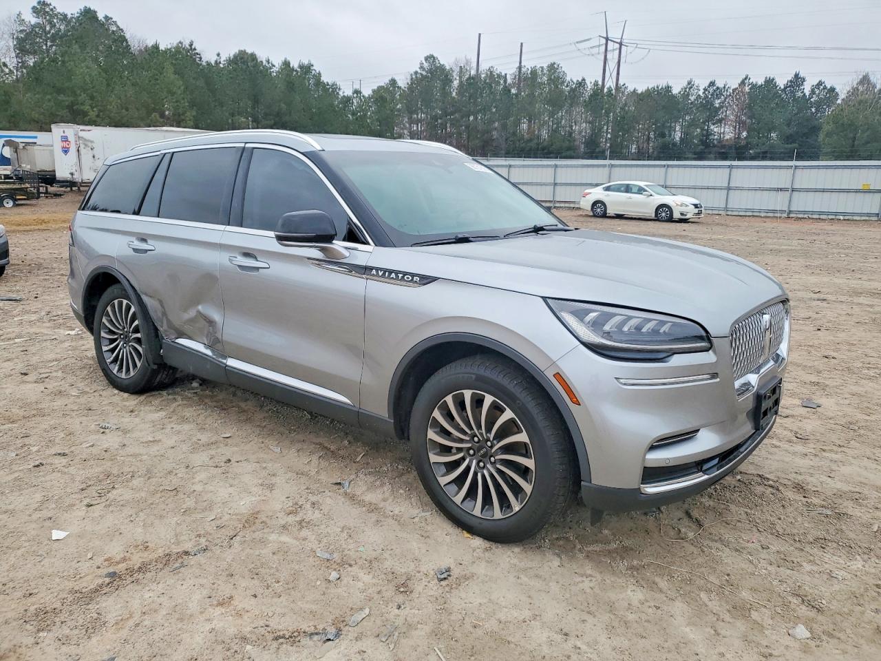 2023 LINCOLN AVIATOR photo 4
