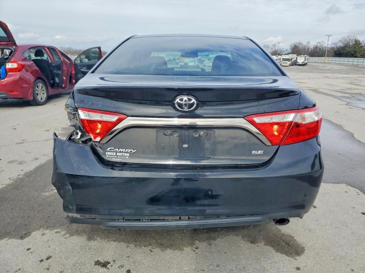 2015 TOYOTA CAMRY LE photo 6