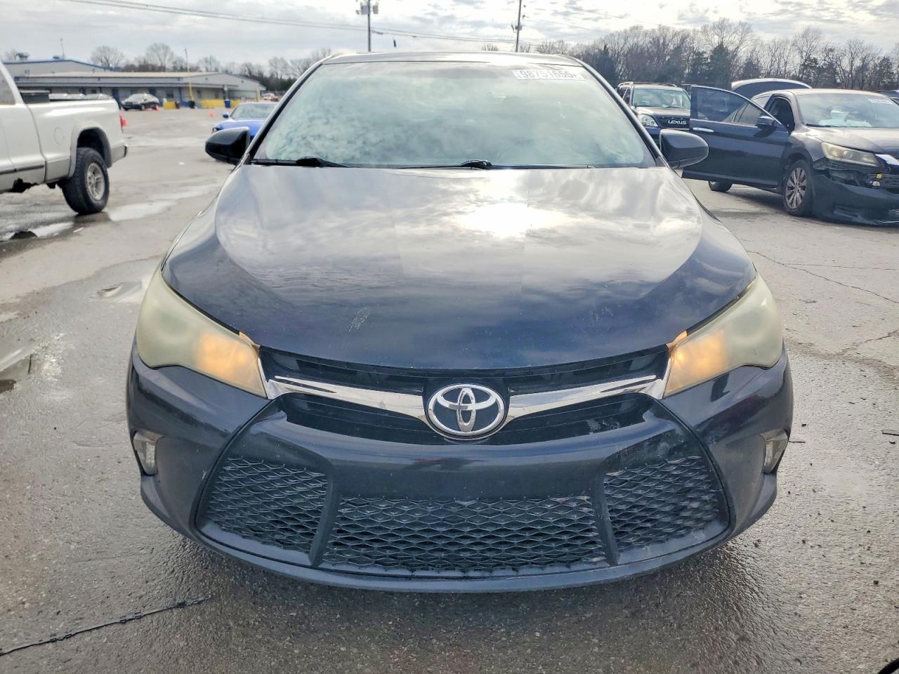 2015 TOYOTA CAMRY LE photo 5
