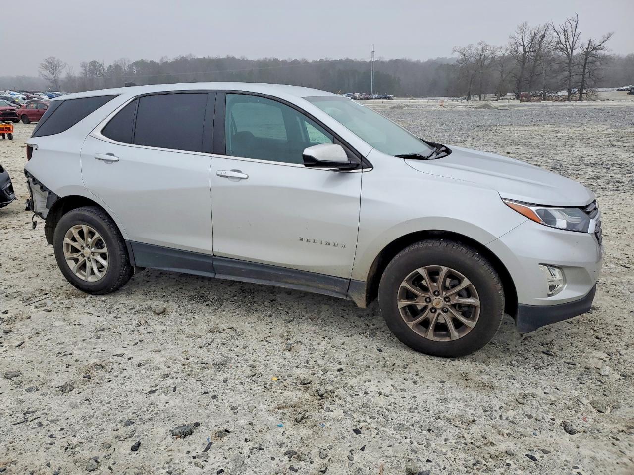 2021 CHEVROLET EQUINOX LT photo 4