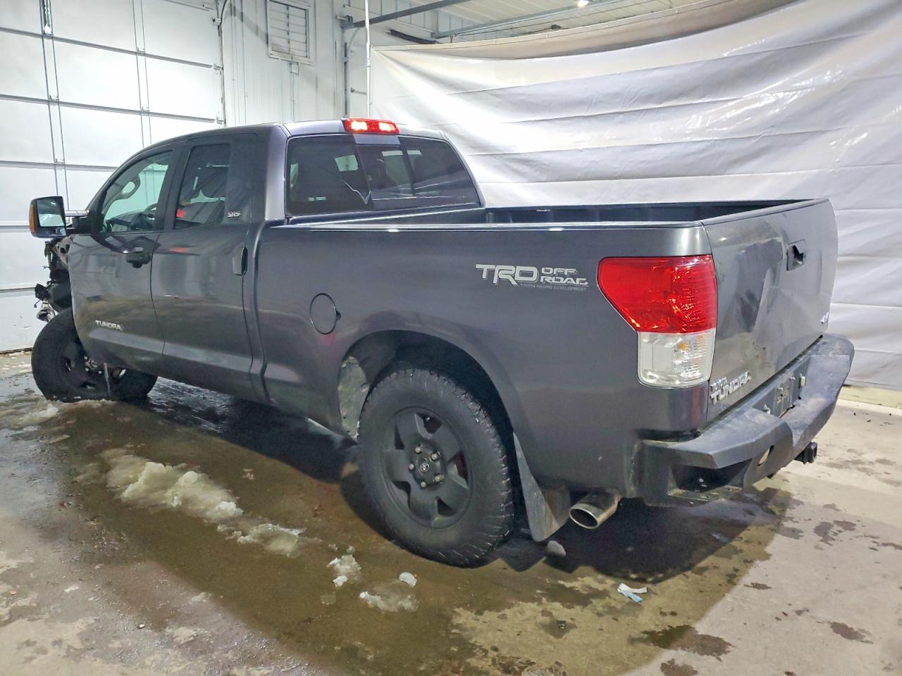 2011 TOYOTA TUNDRA DOUBLE CAB SR5 photo 3