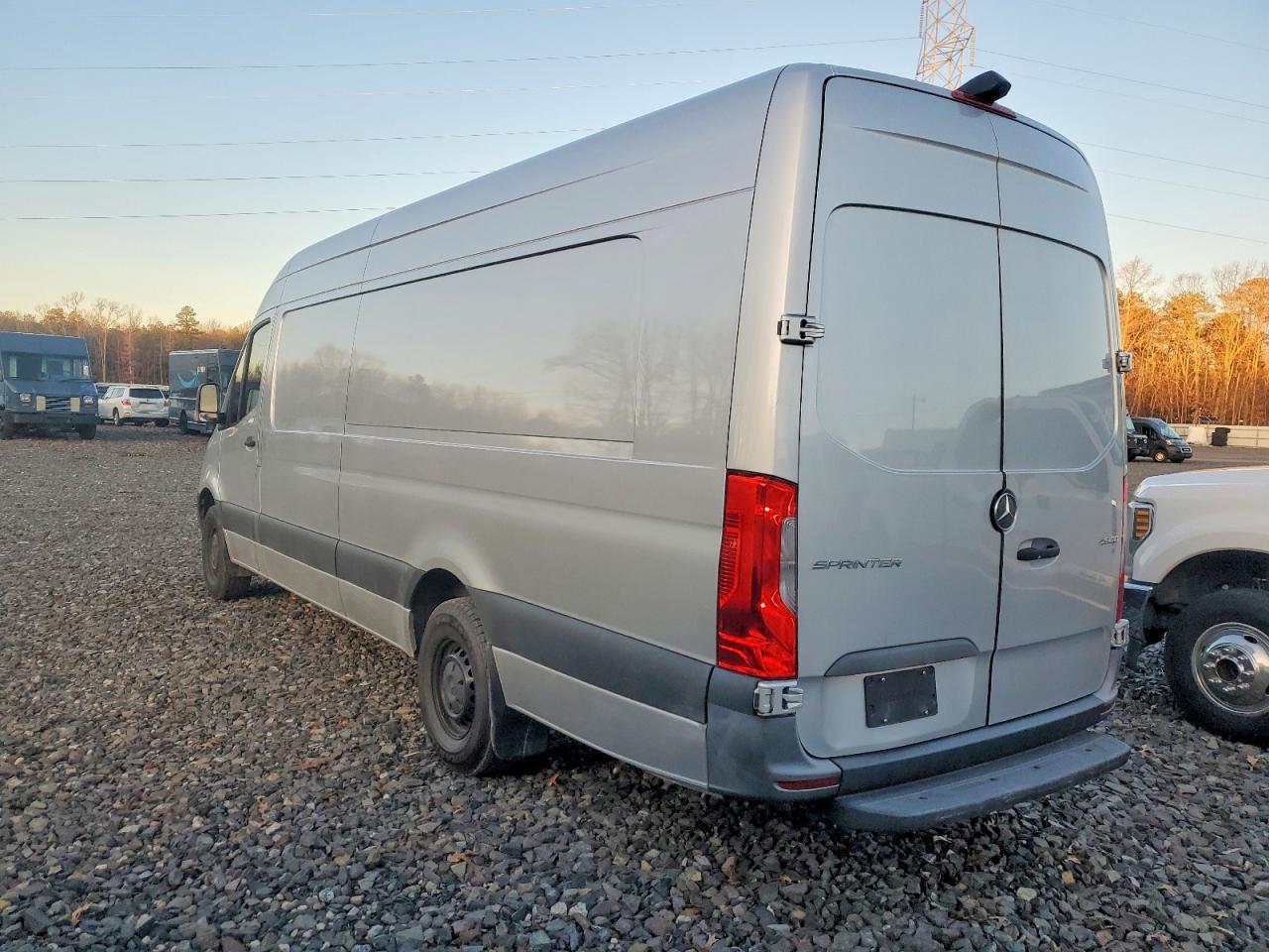 2023 MERCEDES-BENZ SPRINTER 2500 photo 2