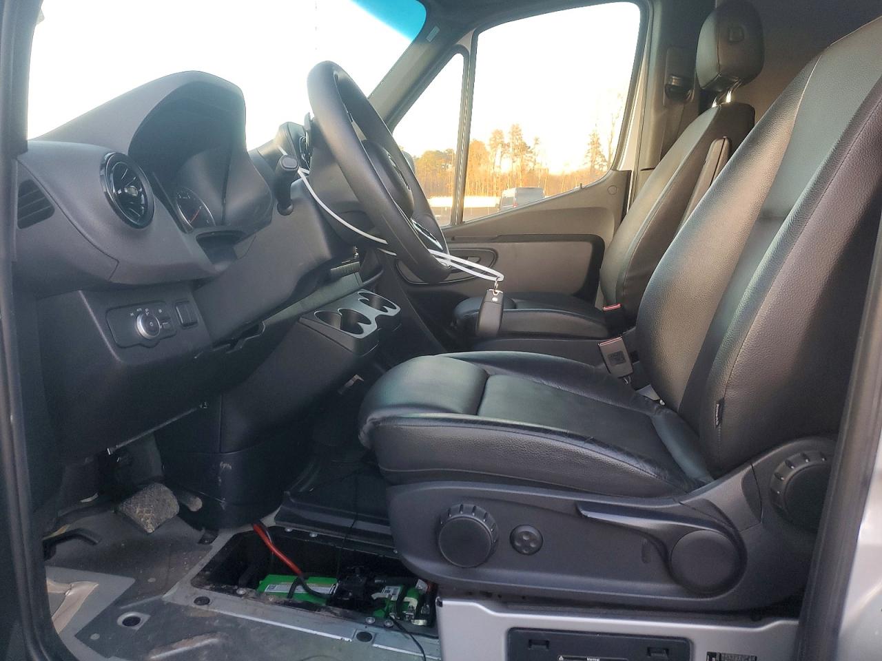 2023 MERCEDES-BENZ SPRINTER 2500 photo 7