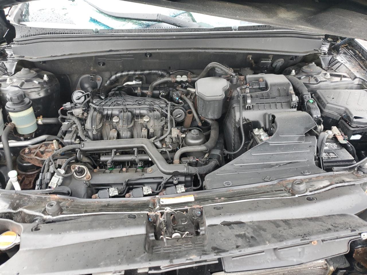 2011 HYUNDAI SANTA FE SE photo 31