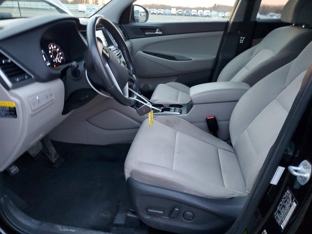 2018 HYUNDAI TUCSON VALUE photo 7