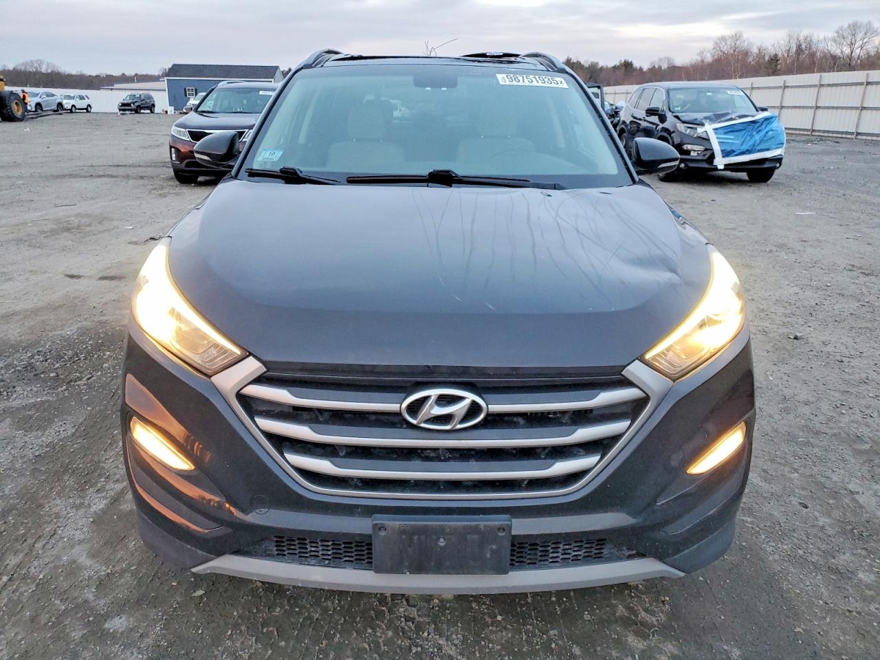 2018 HYUNDAI TUCSON VALUE photo 5