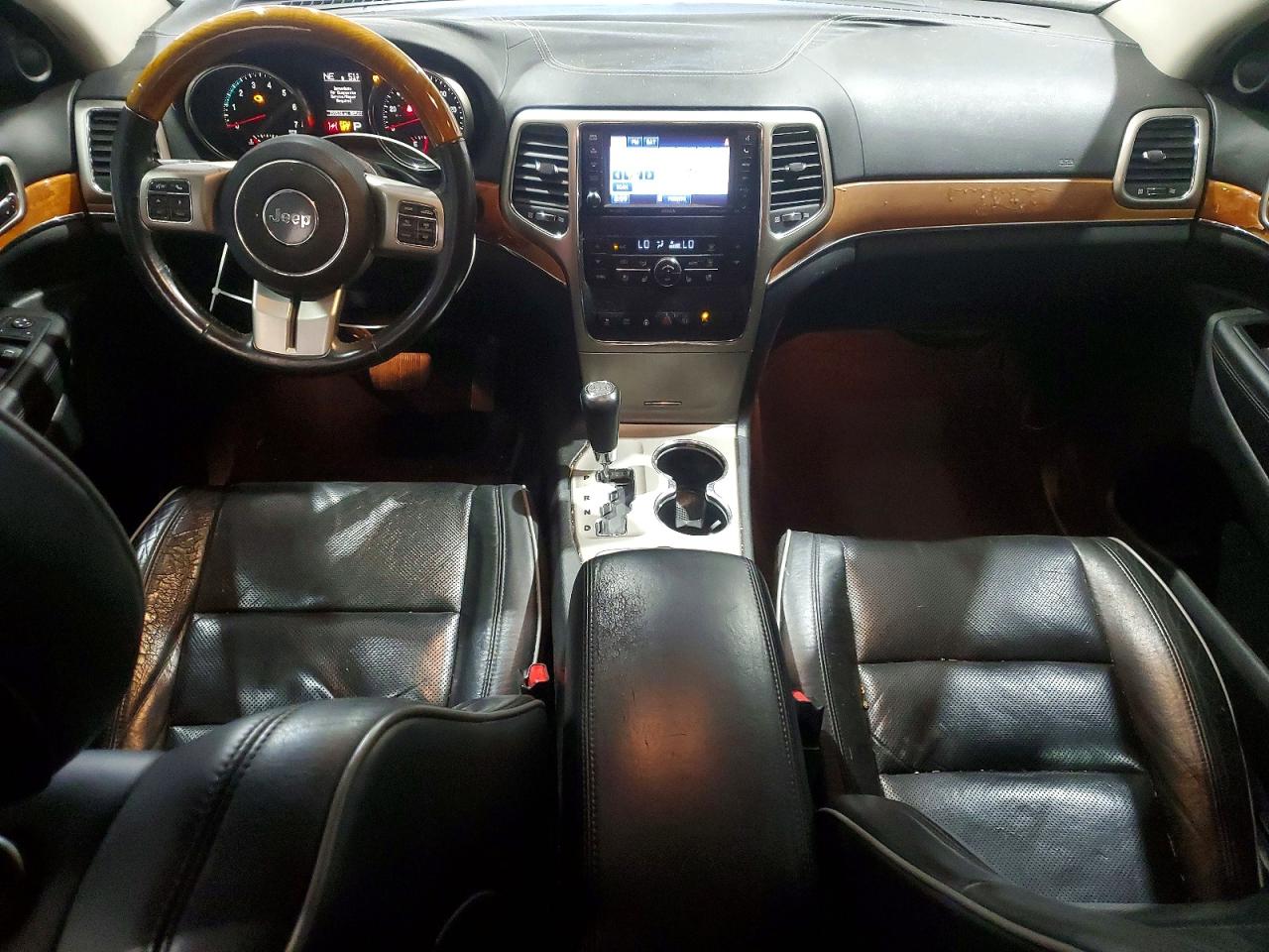 2011 JEEP GRAND CHEROKEE OVERLAND photo 8