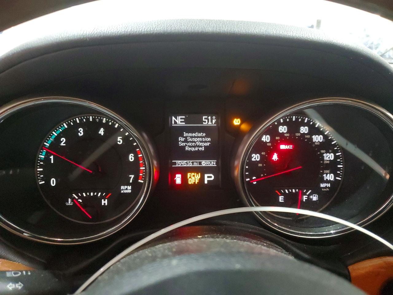 2011 JEEP GRAND CHEROKEE OVERLAND photo 9