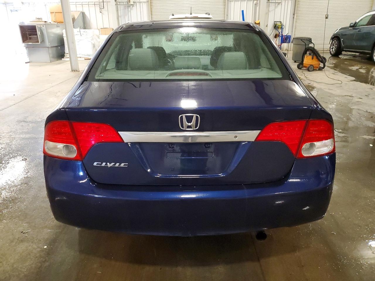2011 HONDA CIVIC LX photo 6