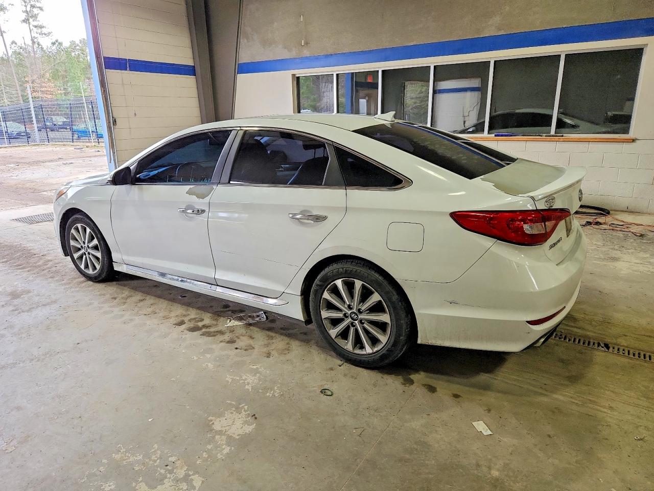 2017 HYUNDAI SONATA SPORT photo 2