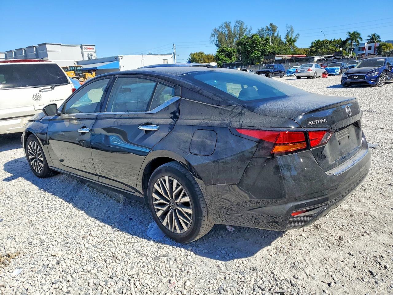2024 NISSAN ALTIMA SV photo 2
