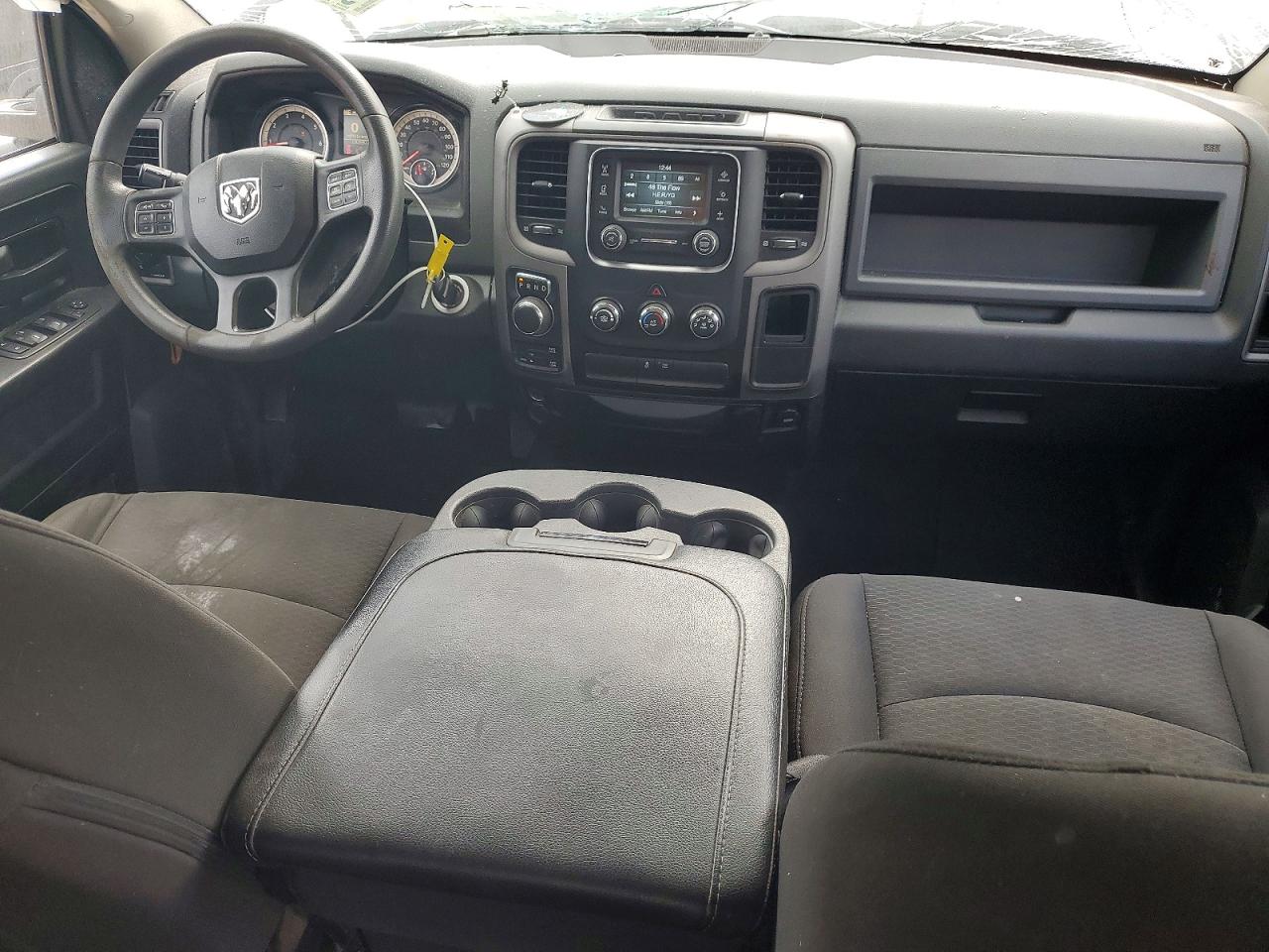 2018 RAM 1500 ST photo 8