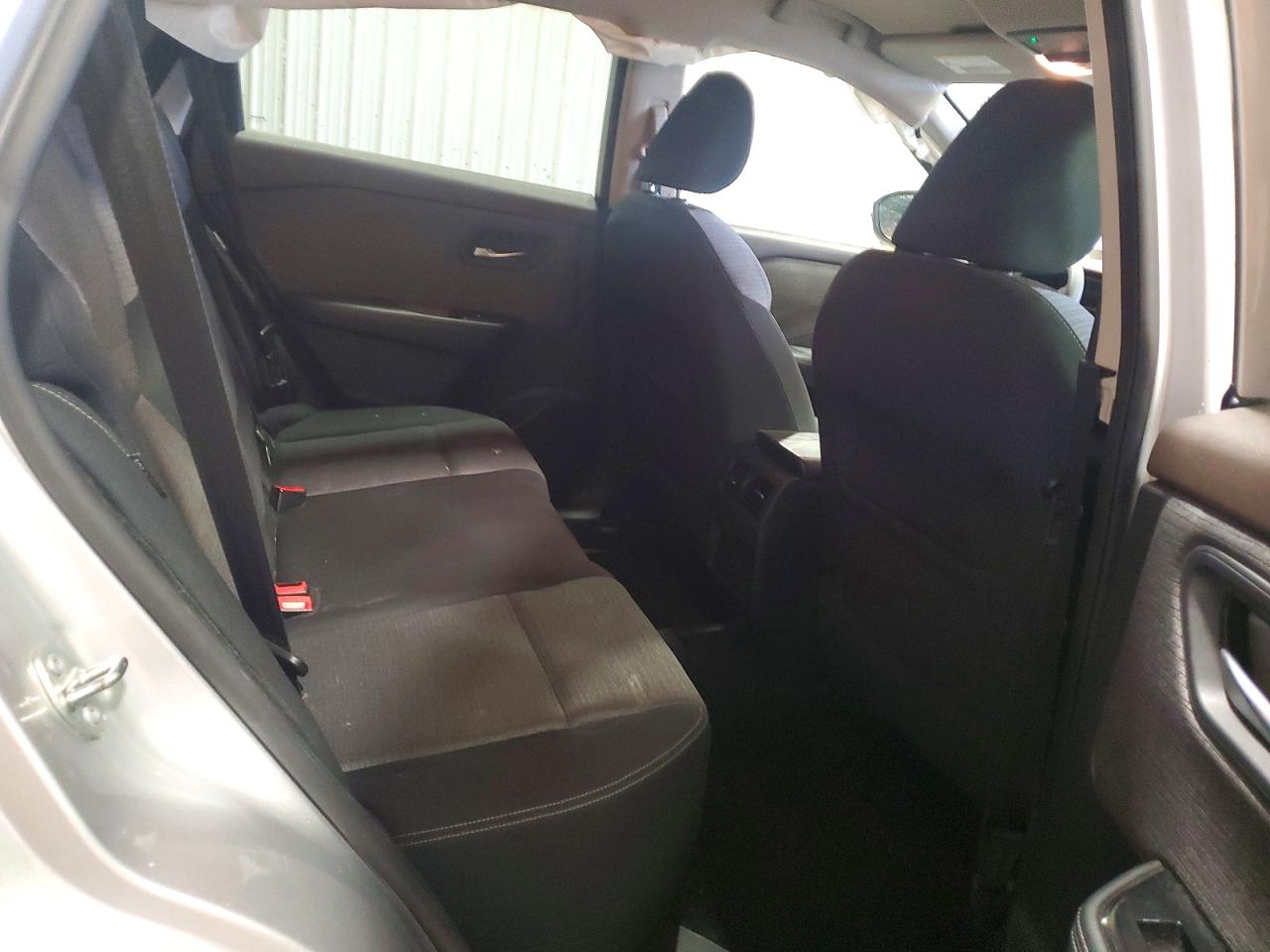 2021 NISSAN ROGUE SV photo 11