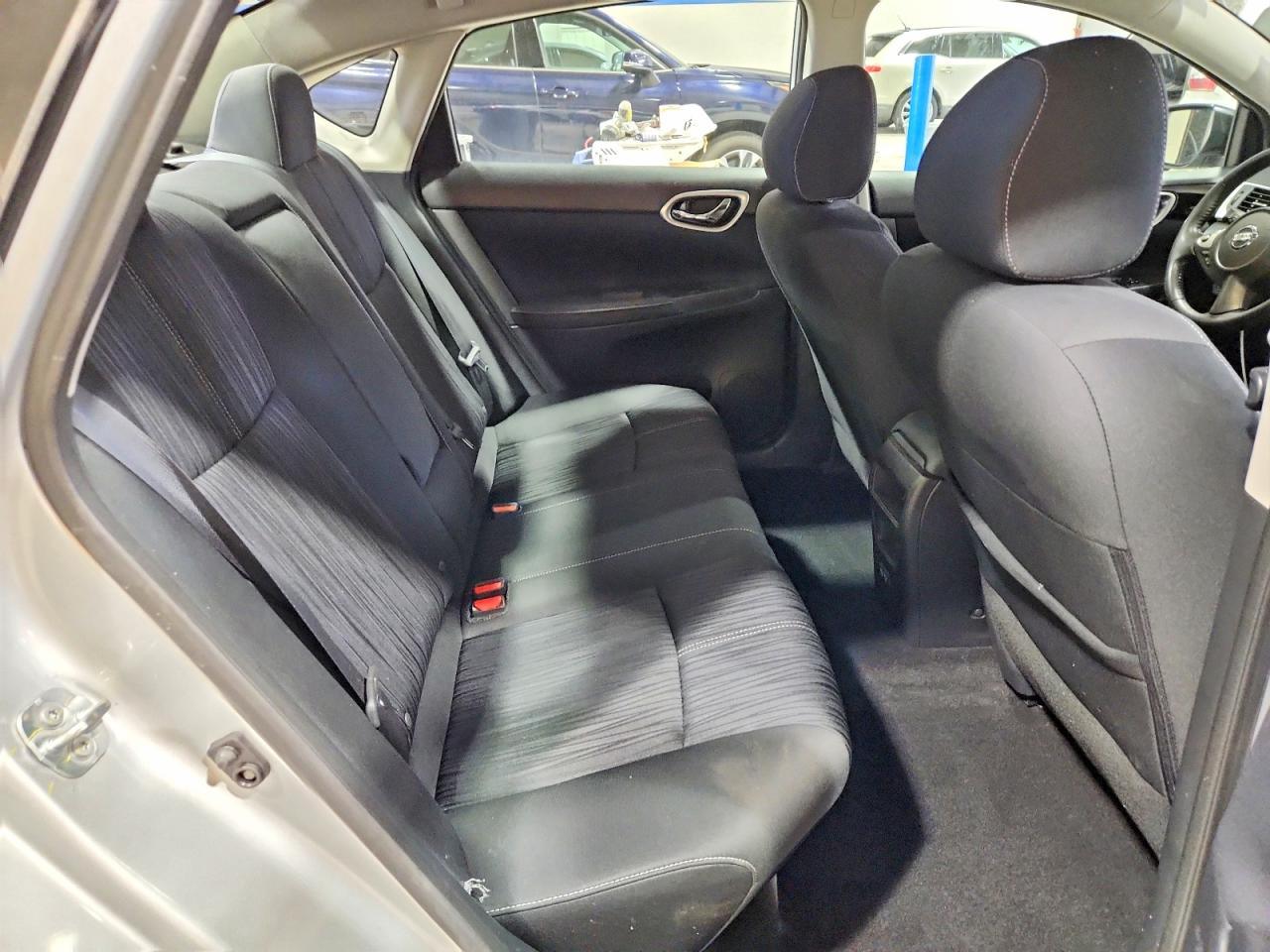 2018 NISSAN SENTRA S photo 10