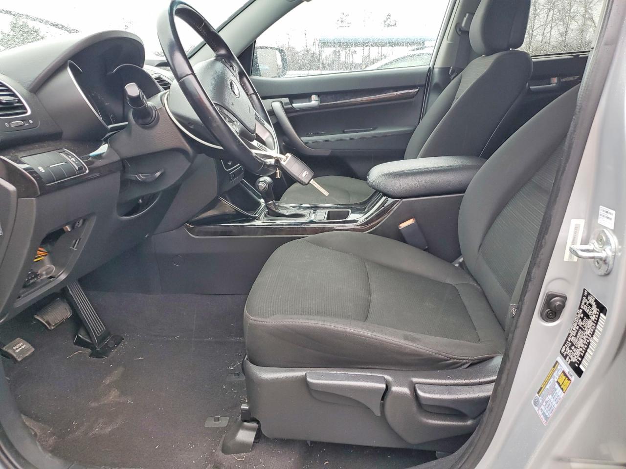 2015 KIA SORENTO LX photo 7