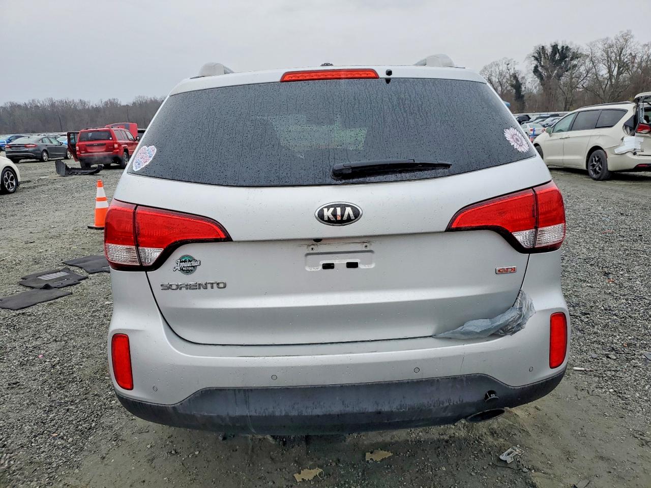 2015 KIA SORENTO LX photo 6