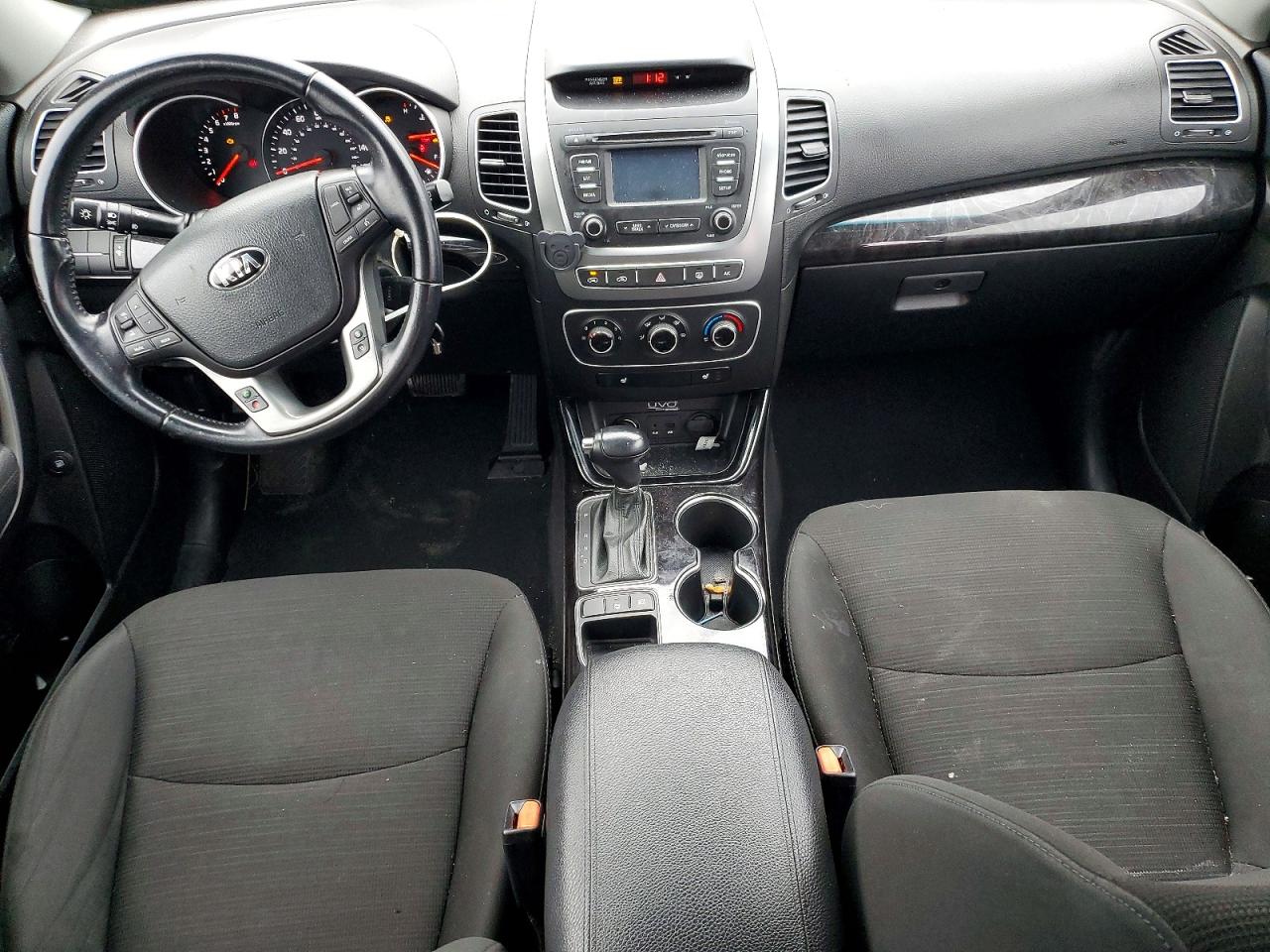 2015 KIA SORENTO LX photo 8