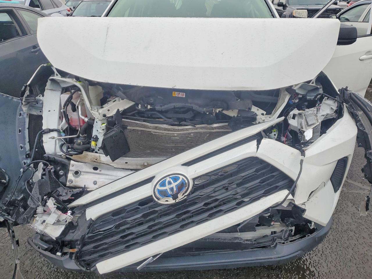 2022 TOYOTA RAV4 LE photo 12