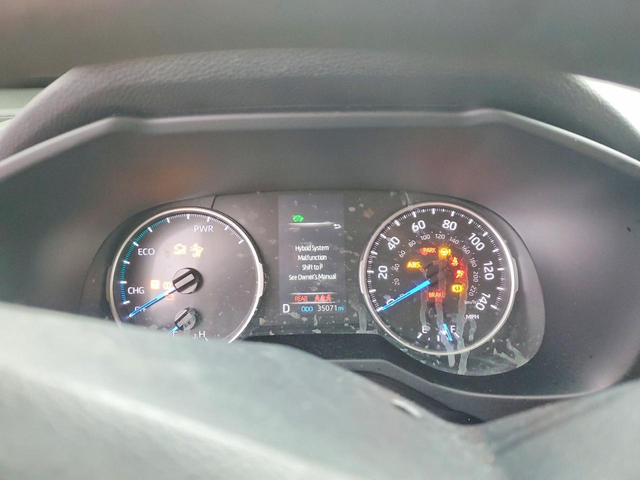 2022 TOYOTA RAV4 LE photo 9