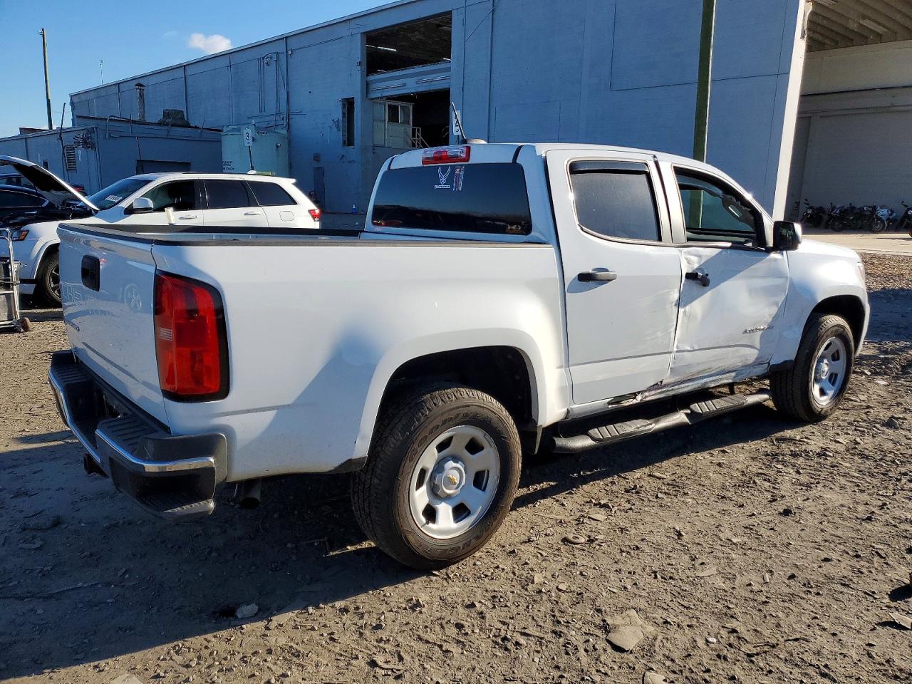 2022 CHEVROLET COLORADO photo 3