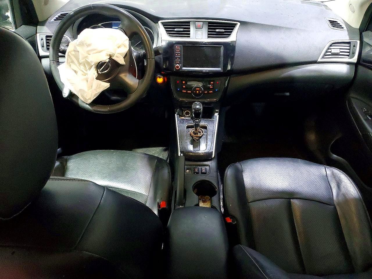2019 NISSAN SENTRA S photo 8