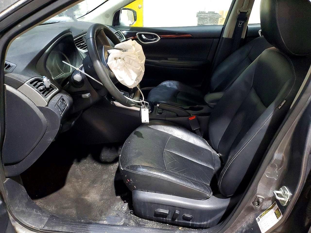 2019 NISSAN SENTRA S photo 7
