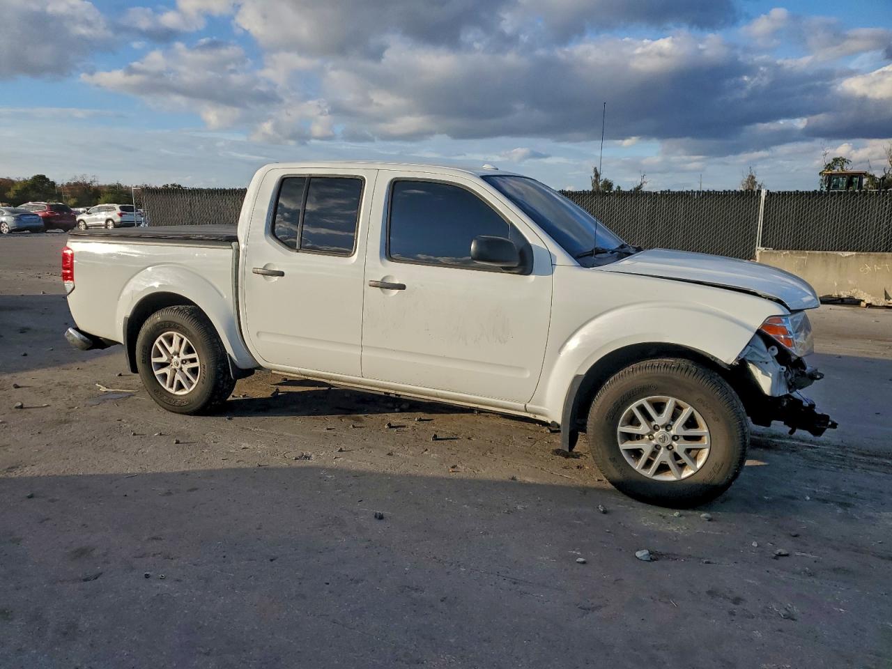 2018 NISSAN FRONTIER S photo 4