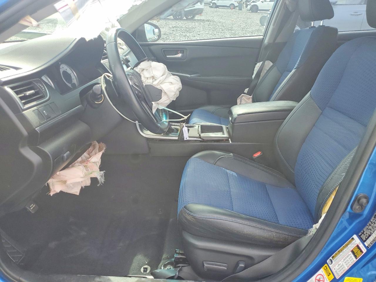 2016 TOYOTA CAMRY LE photo 7