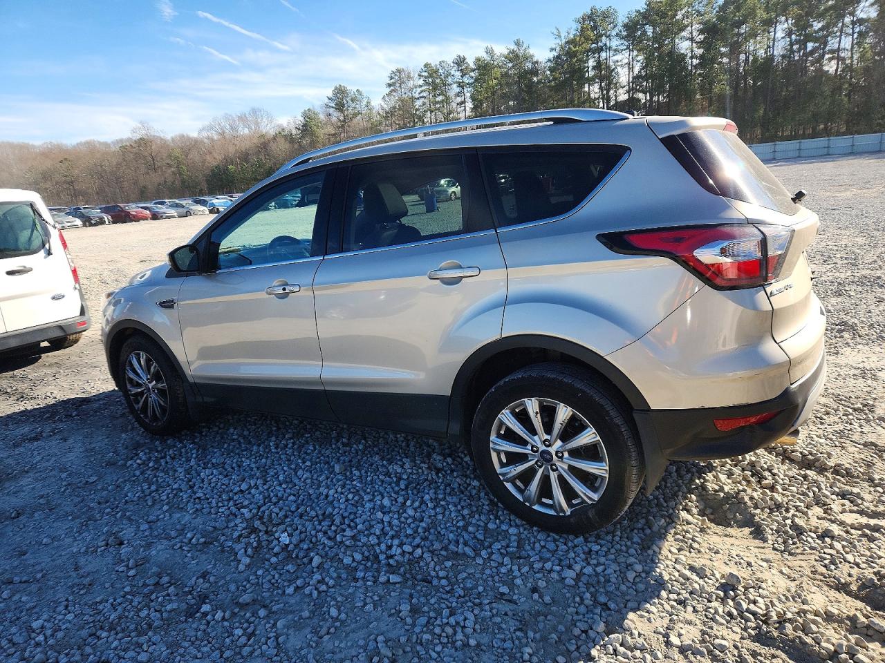 2017 FORD ESCAPE TITANIUM photo 2