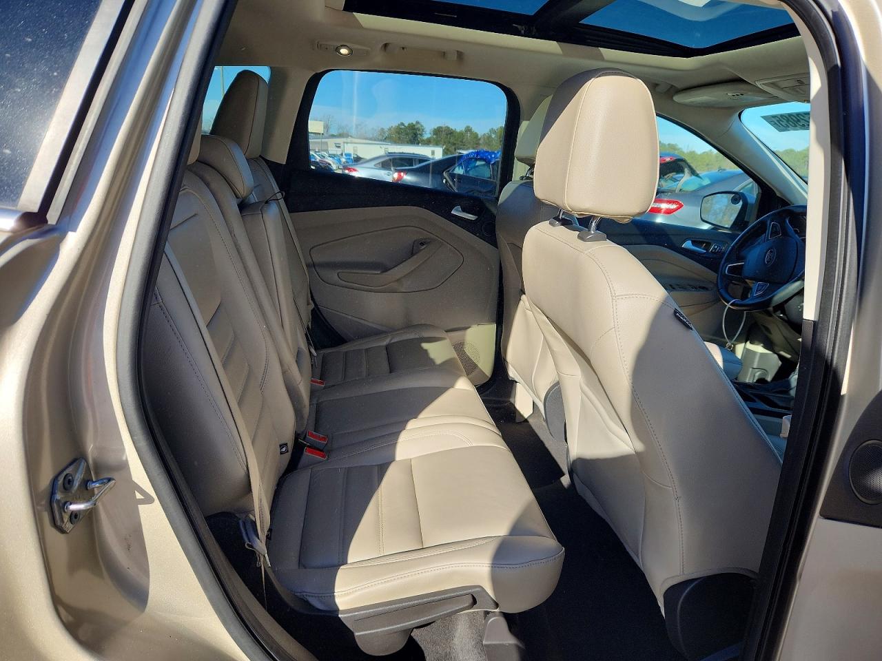 2017 FORD ESCAPE TITANIUM photo 11
