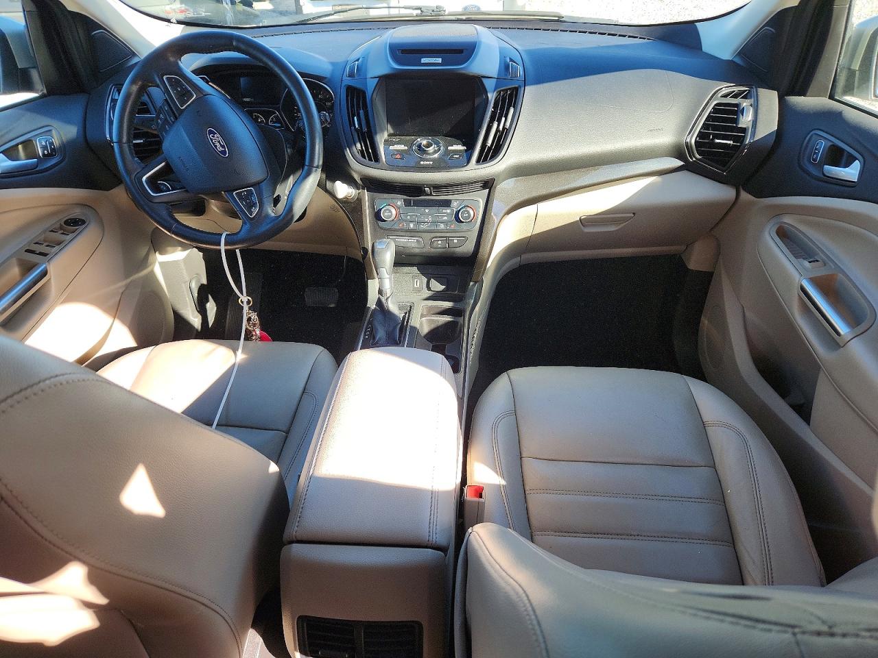 2017 FORD ESCAPE TITANIUM photo 8