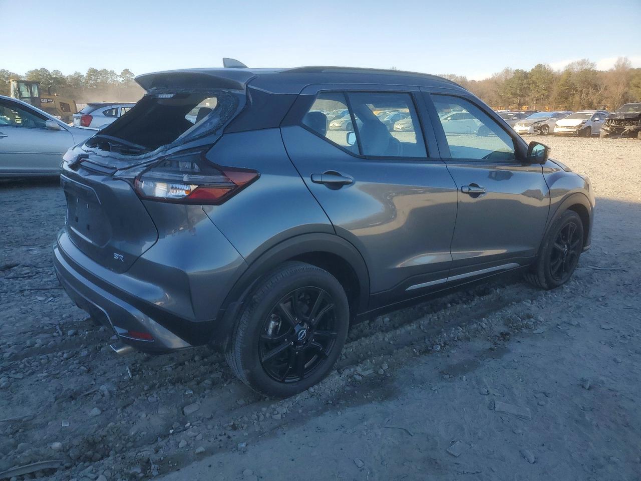 2023 NISSAN KICKS SR photo 5