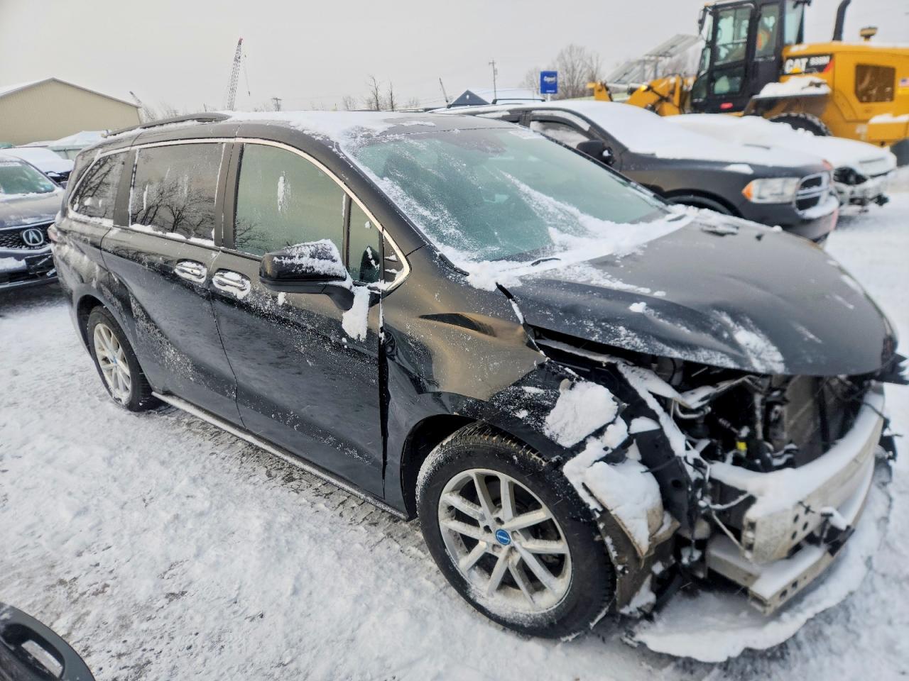 2022 TOYOTA SIENNA XSE photo 4