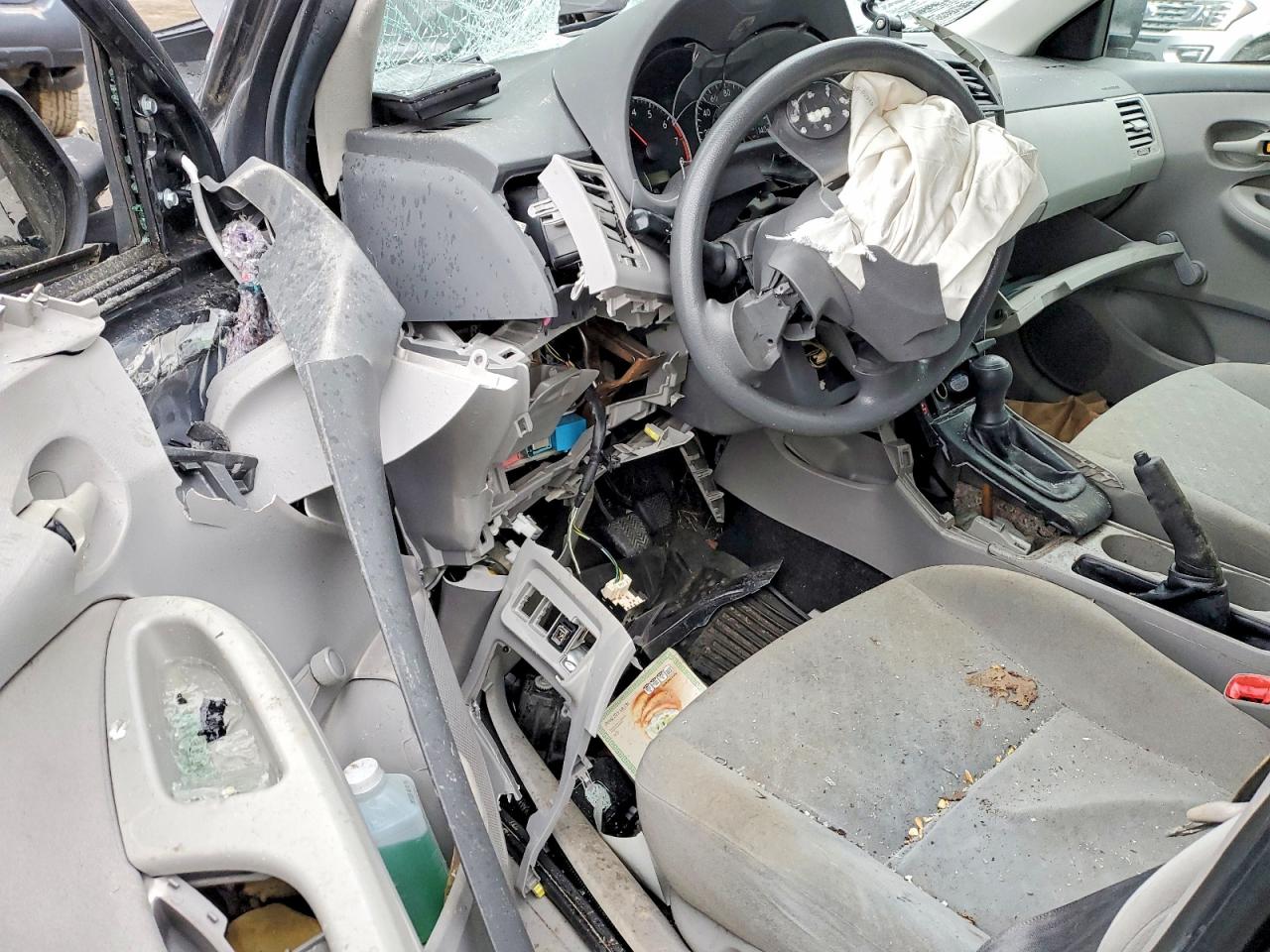 2010 TOYOTA COROLLA BASE photo 8