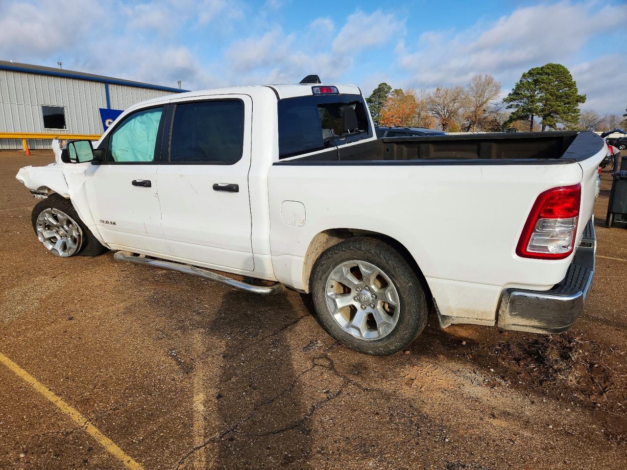 2023 RAM 1500 BIG HORN/LONE STAR photo 4