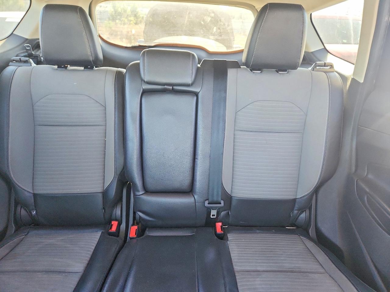 2019 FORD ESCAPE SE photo 10