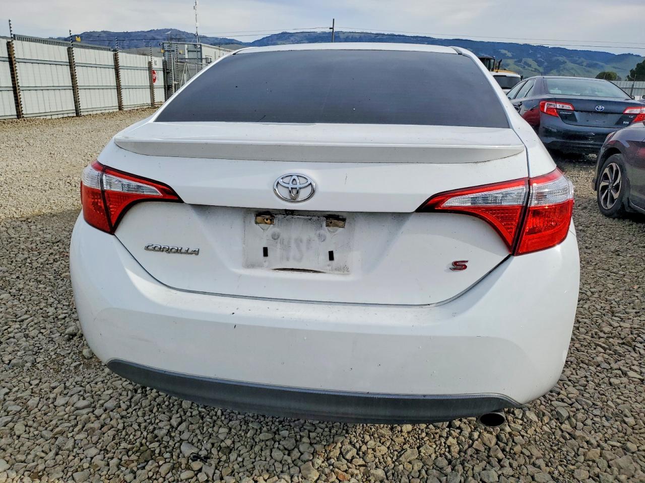 2016 TOYOTA COROLLA L photo 6