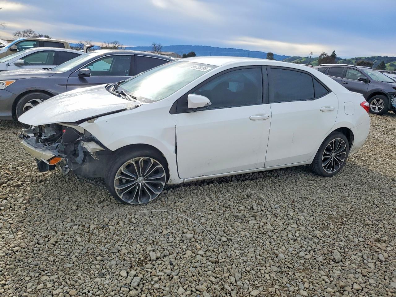 2016 TOYOTA COROLLA